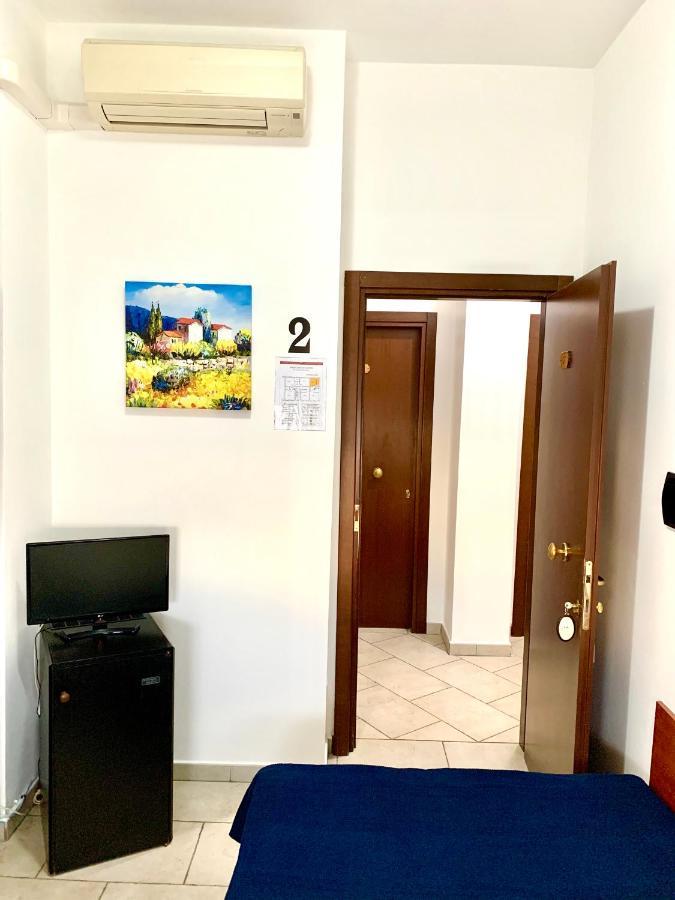 Hotel Alessander Milánó Kültér fotó